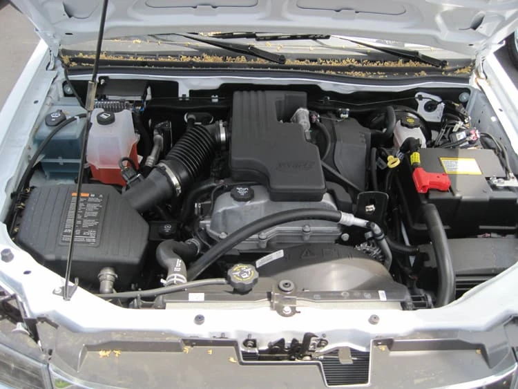 K&N High-Flow Original Lifetime Engine Air Filter - HUMMER H3 V8-5.3L F/I 12 K&N High-Flow Original Lifetime Engine Air Filter - HUMMER H3 V8-5.3L F/I - Image 12